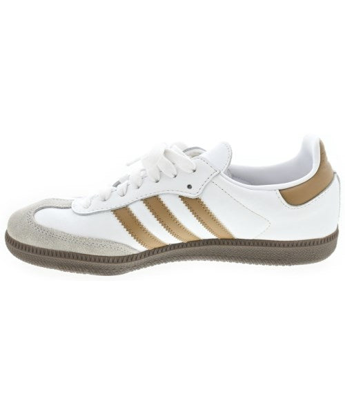 adidas รองเท้าผ้าใบ