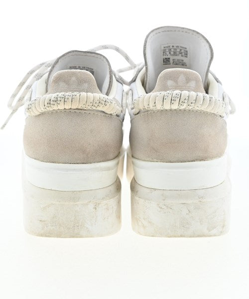 adidas รองเท้าผ้าใบ