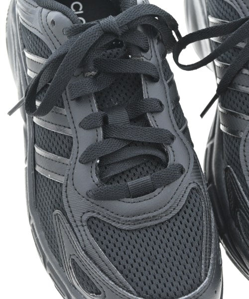 adidas รองเท้าผ้าใบ