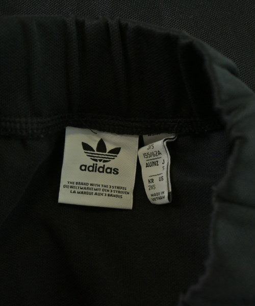 adidas กระโปรงยาวถึงเข่า