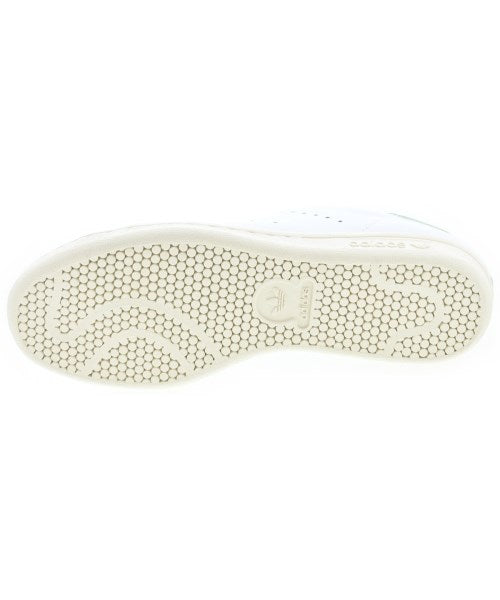 adidas รองเท้าผ้าใบ