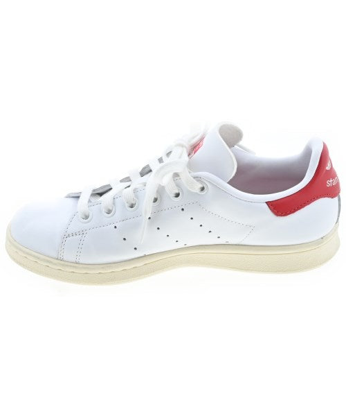adidas รองเท้าผ้าใบ
