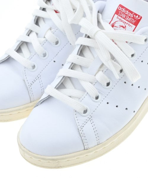 adidas รองเท้าผ้าใบ