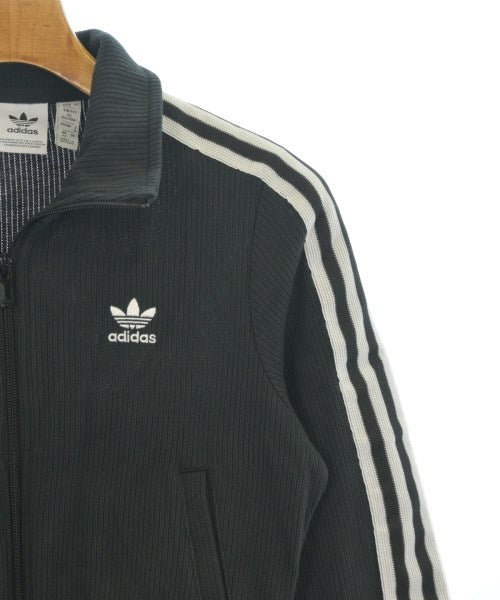 adidas เสื้อยืด/เสื้อท็อปส์