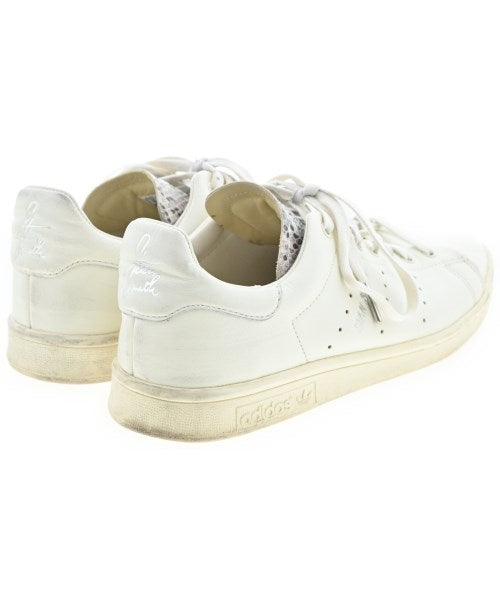 adidas รองเท้าผ้าใบ