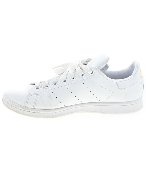adidas รองเท้าผ้าใบ