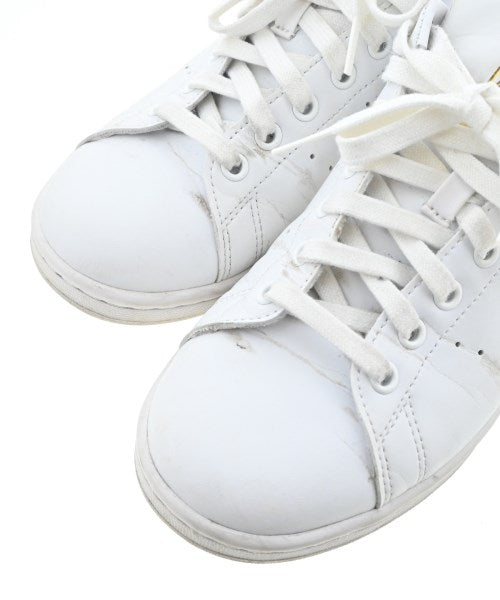 adidas รองเท้าผ้าใบ