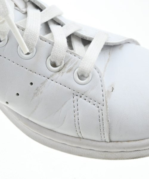 adidas รองเท้าผ้าใบ