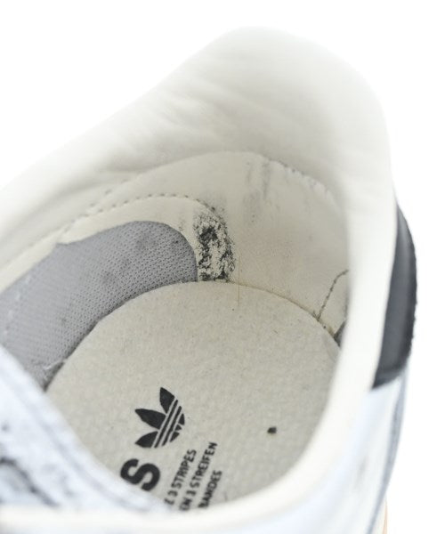 adidas รองเท้าผ้าใบ
