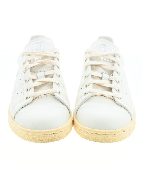 adidas รองเท้าผ้าใบ