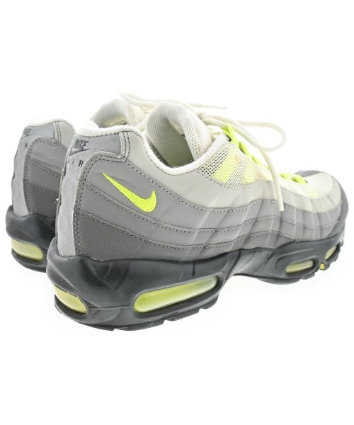 NIKE รองเท้าผ้าใบ