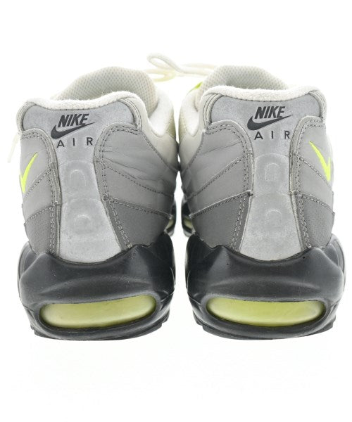 NIKE รองเท้าผ้าใบ
