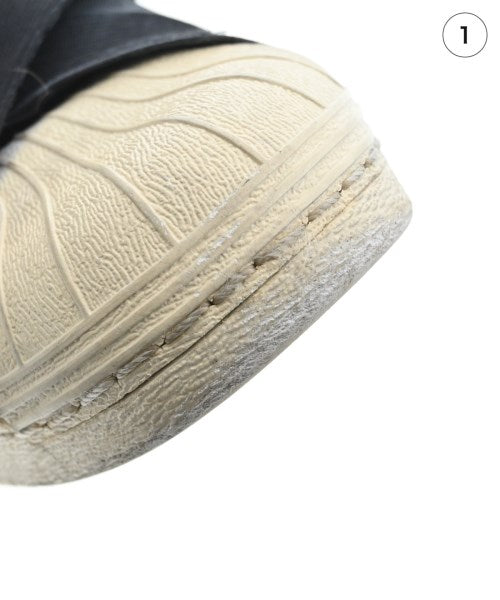 adidas รองเท้าผ้าใบ