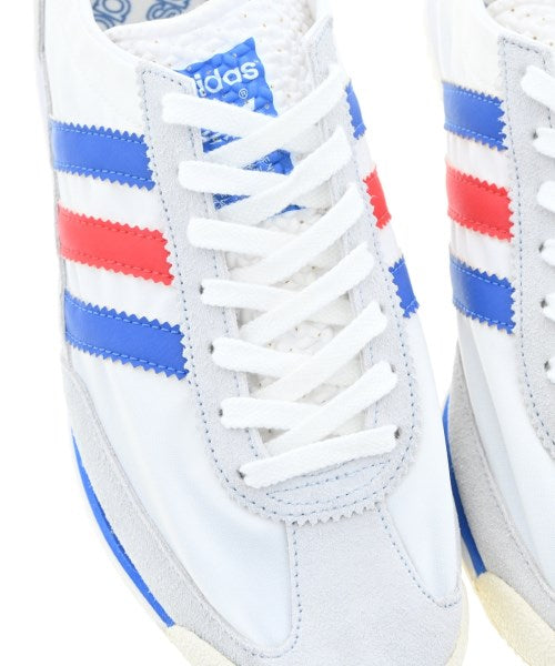 adidas รองเท้าผ้าใบ