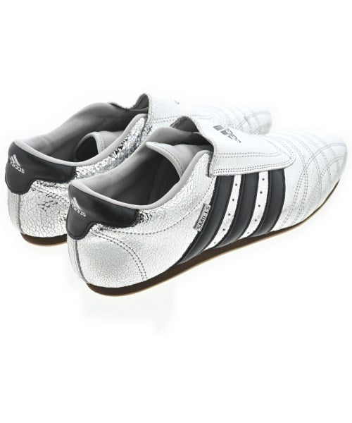 adidas รองเท้าผ้าใบ