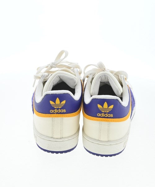 adidas รองเท้าผ้าใบ
