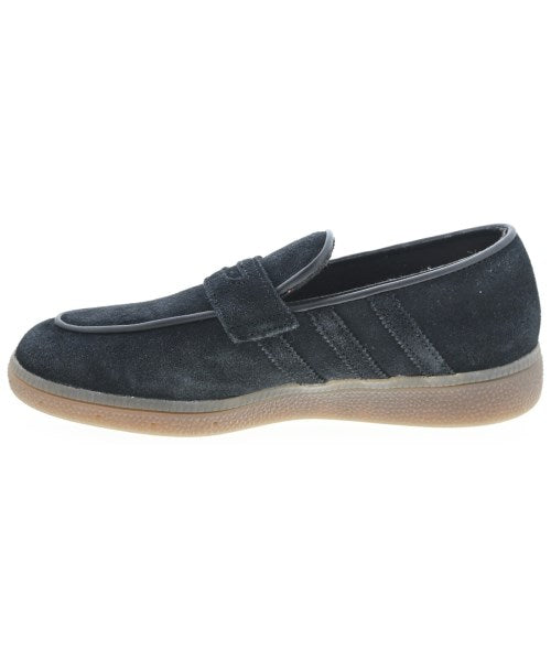 adidas รองเท้าผ้าใบ