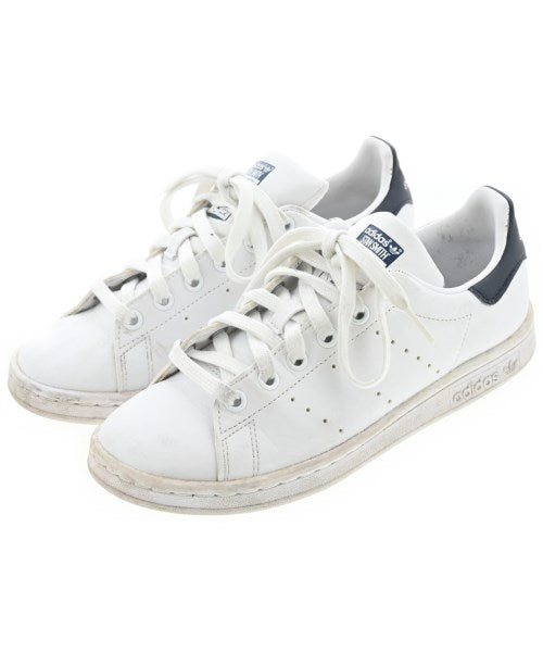 adidas รองเท้าผ้าใบ