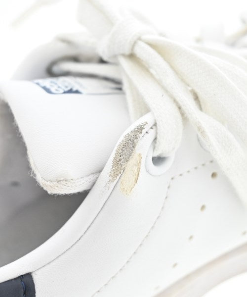 adidas รองเท้าผ้าใบ