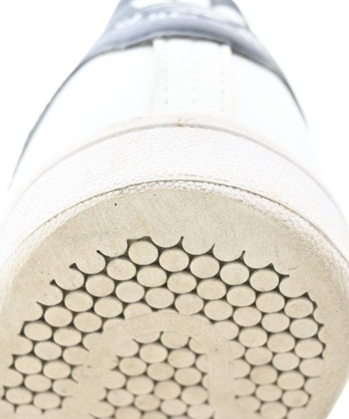adidas รองเท้าผ้าใบ