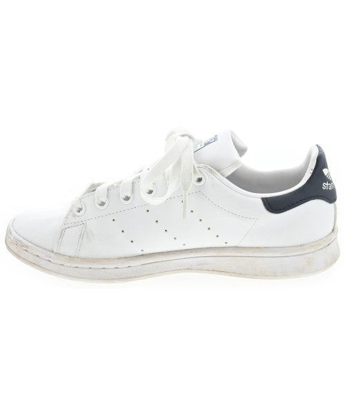 adidas รองเท้าผ้าใบ