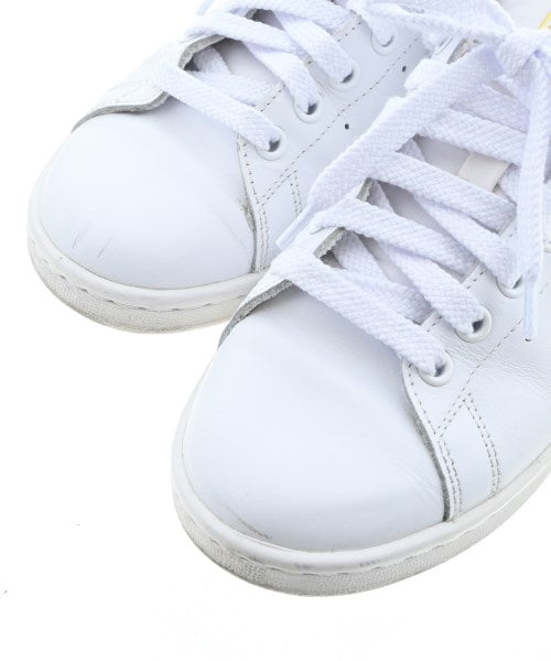 adidas รองเท้าผ้าใบ