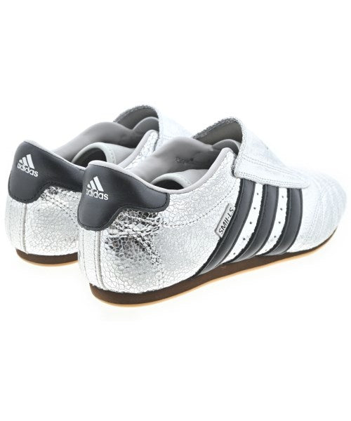 adidas รองเท้าผ้าใบ