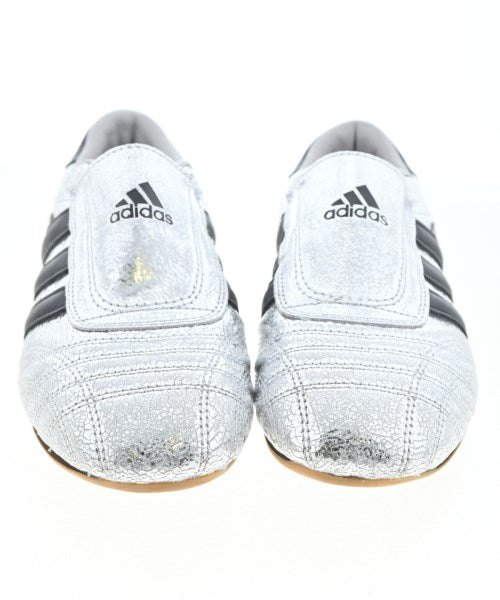 adidas รองเท้าผ้าใบ