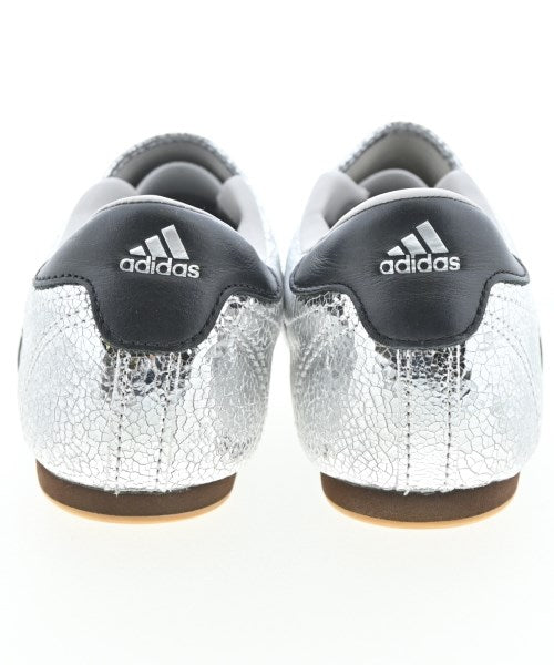 adidas รองเท้าผ้าใบ