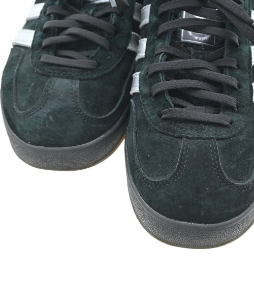 adidas รองเท้าผ้าใบ