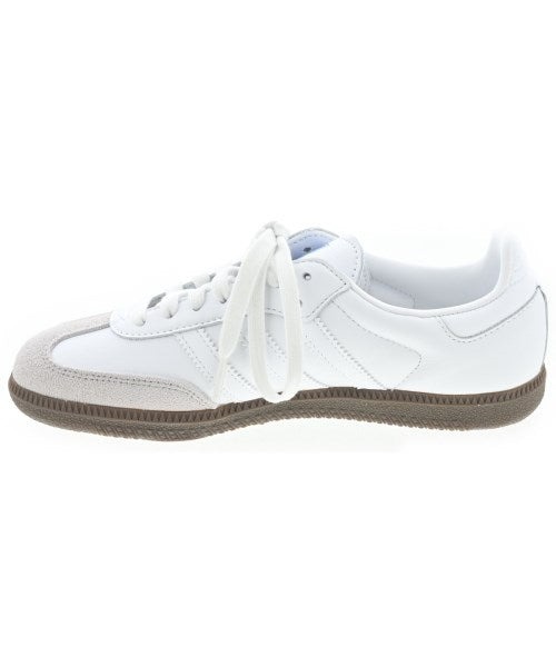 adidas รองเท้าผ้าใบ
