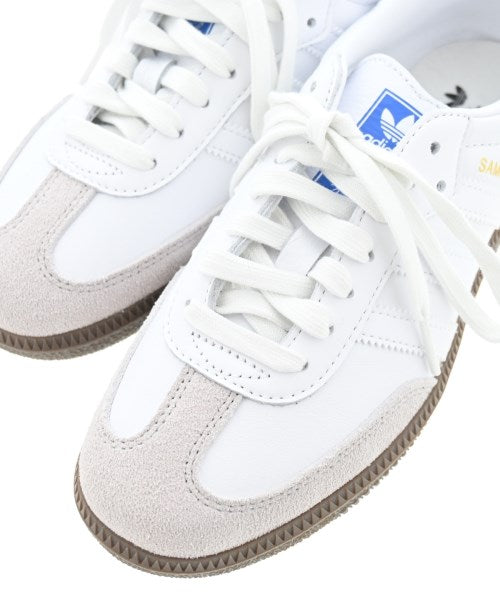 adidas รองเท้าผ้าใบ