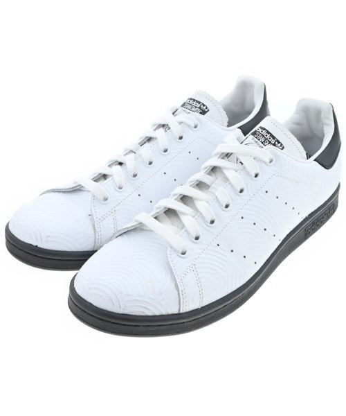 adidas รองเท้าผ้าใบ