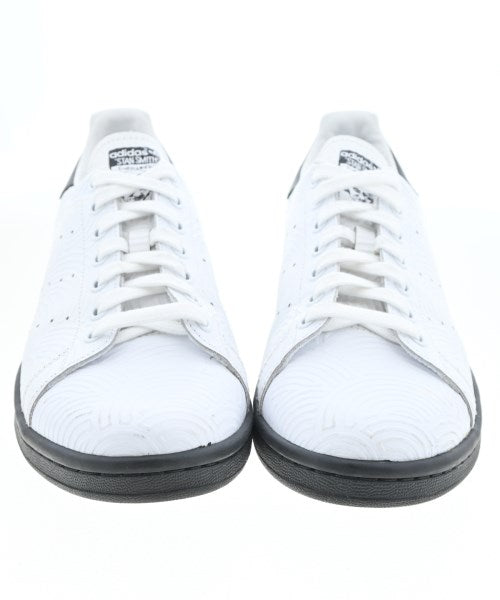 adidas รองเท้าผ้าใบ