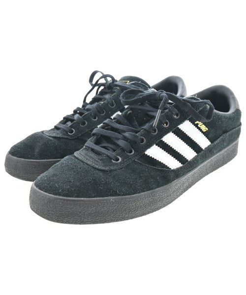 adidas รองเท้าผ้าใบ