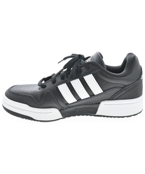 adidas รองเท้าผ้าใบ