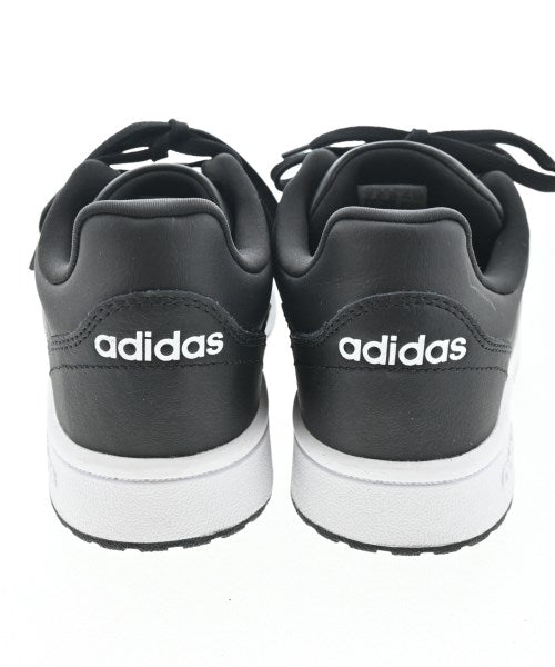 adidas รองเท้าผ้าใบ