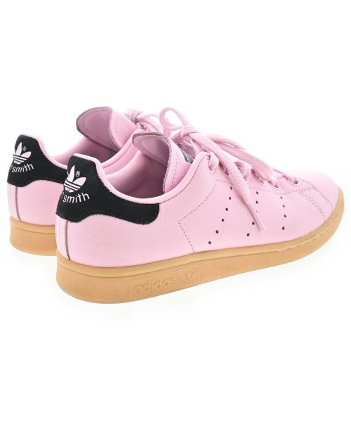 adidas รองเท้าผ้าใบ