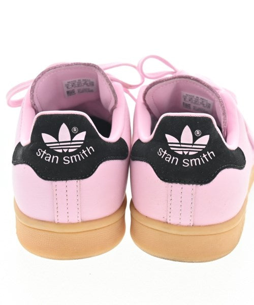 adidas รองเท้าผ้าใบ