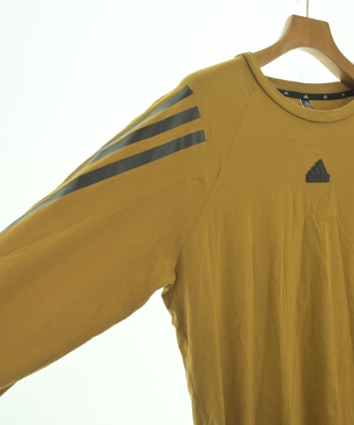 adidas เสื้อยืด/เสื้อท็อปส์