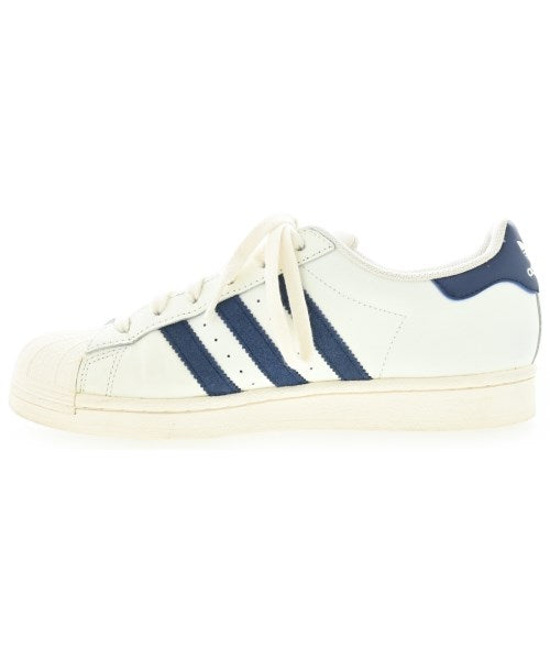 adidas รองเท้าผ้าใบ