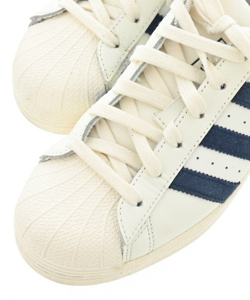 adidas รองเท้าผ้าใบ