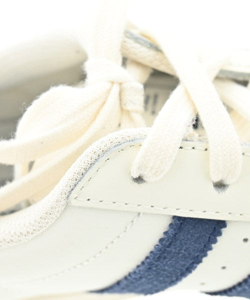adidas รองเท้าผ้าใบ