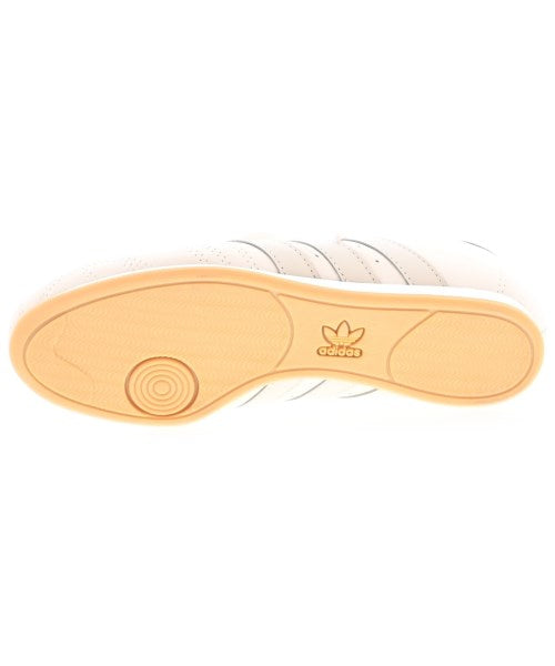 adidas รองเท้าผ้าใบ