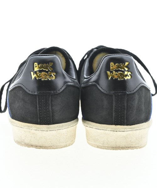 adidas รองเท้าผ้าใบ