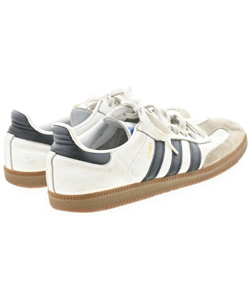 adidas รองเท้าผ้าใบ