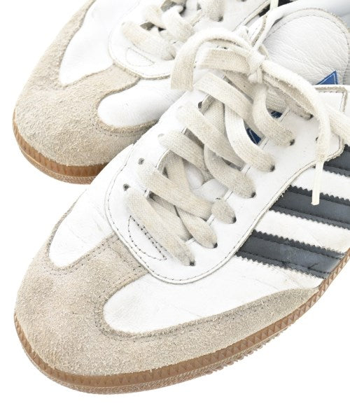 adidas รองเท้าผ้าใบ