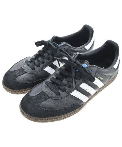 adidas รองเท้าผ้าใบ