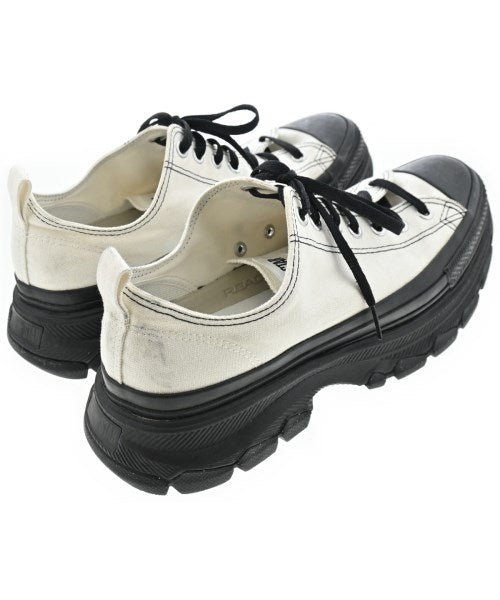 CONVERSE รองเท้าผ้าใบ