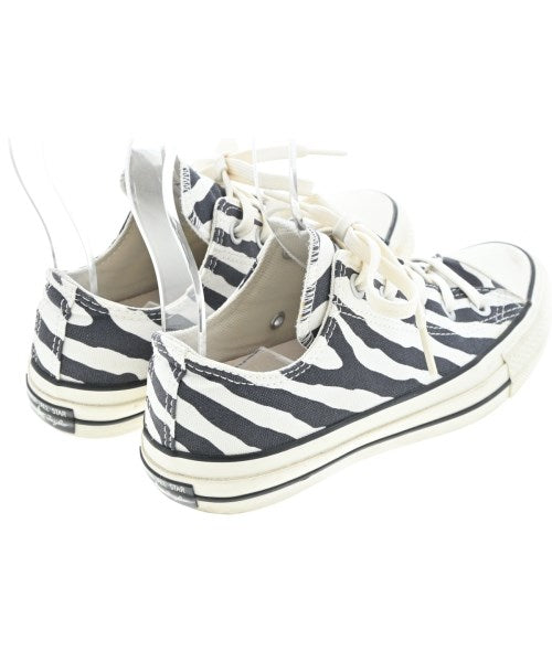 CONVERSE รองเท้าผ้าใบ